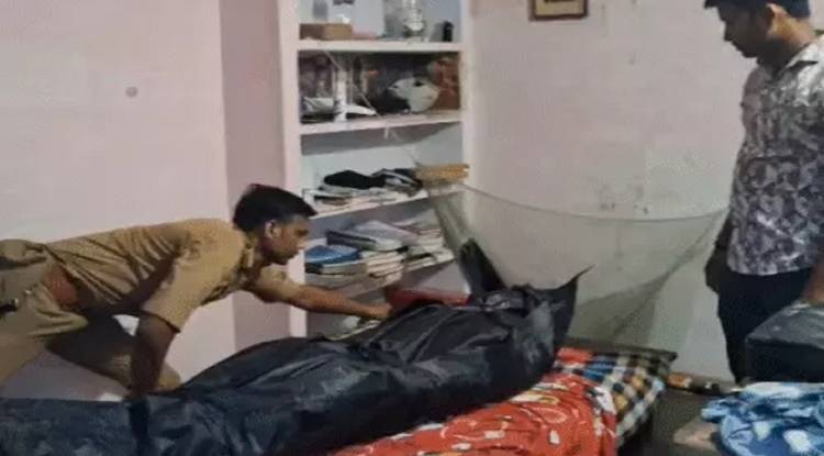 बीएचयू के छात्र ने फंदे पर झूलकर दी जान, कमरे में लटका मिला शव, MA फर्स्ट ईयर का था स्टूडेंट