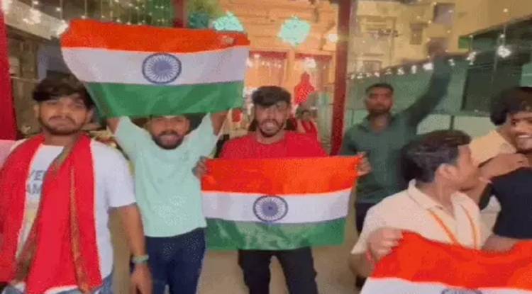 काशी में दिखा भारत की जीत का जश्न: जमकर हुई आतिशबाजी, सीएम योगी ने दी बधाई, बोले- मैदान कोई भी हो, जीत भारत की ही होगी