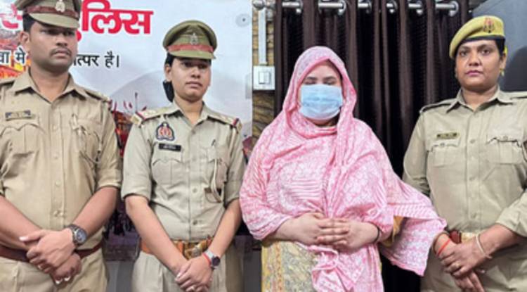 उर्दू शिक्षक की पत्नी ने की हत्या: सोते समय रॉड से सिर फोड़ा, फिर चाकू से रेत दिया गला, पकड़े जाने पर बताई वजह