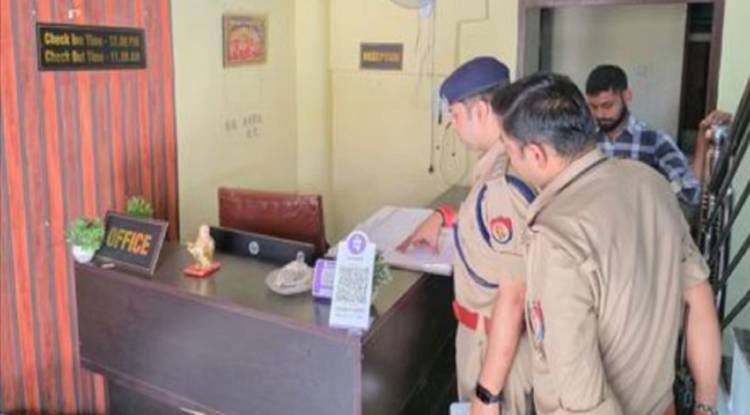 होटल में देह व्यापार का खुलासा, ग्राहक और सह संचालक गिरफ्तार, पकड़ी गईं दो लड़कियां