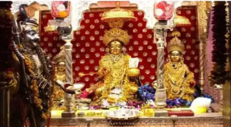 अंबानी परिवार ने मां अन्नपूर्णा को भेजा साड़ी और आभूषण समेत श्रृंगार सामग्री, धनतेरस से अगले 5 दिन खुलेगा कपाट, प्रतिदिन 18 घंटे देगी दर्शन