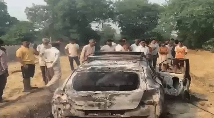 मथुरा में दर्दनाक हादसा : हाईटेंशन तार गिरने से कार में लगी आग, युवक जिंदा जला