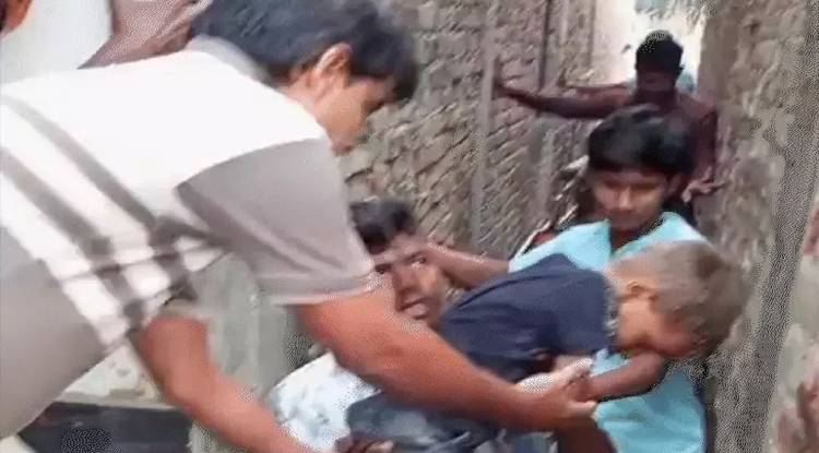 फतेहपुर में दर्दनाक हादसा: 5 साल का बच्चा 22 फीट ऊंचाई से गिरा, पेट के आर-पार हुआ सरिया