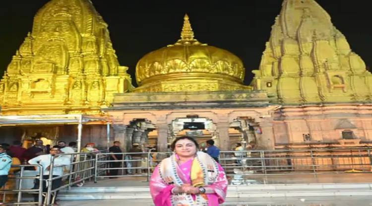 काशी पहुँचीं यूपी महिला आयोग की उपाध्यक्ष अपर्णा यादव, युवाओं के लिए ‘सनातन जन जागरण’ को बताया आवश्यक