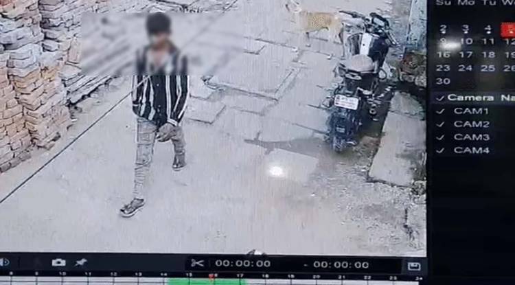  वाराणसी में मासूम के साथ दरिंदगी: पुलिस फायरिंग में आरोपी घायल, लोगों में आक्रोश