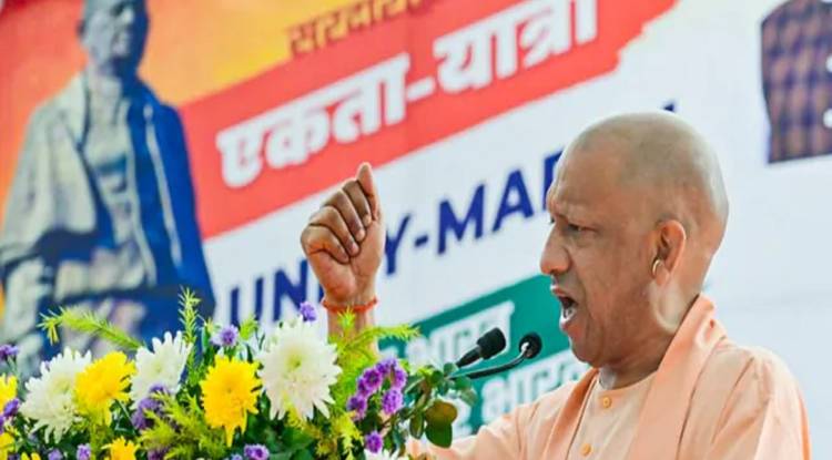 गोरखपुर से सीएम योगी का बड़ा एलान, हर विद्यार्थी गाएगा ‘वंदे मातरम्