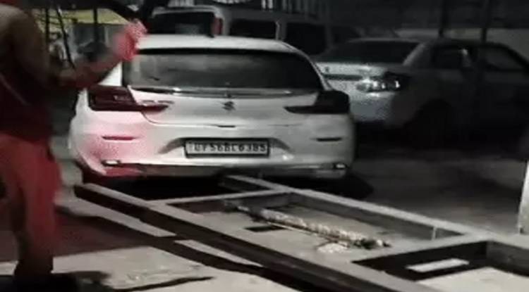 नीट छात्र का अपहरण कर चलती कार में 30 मिनट तक टॉर्चर