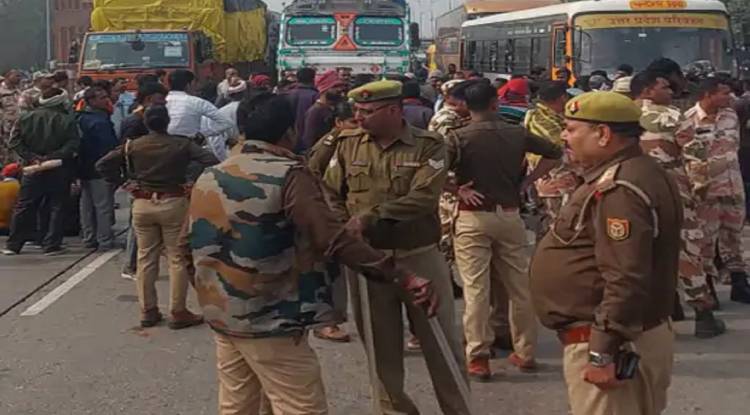 राजातालाब हादसा: हाईवे जाम पर सख्त कार्रवाई, मृतक के बेटे समेत 50 पर मुकदमा दर्ज