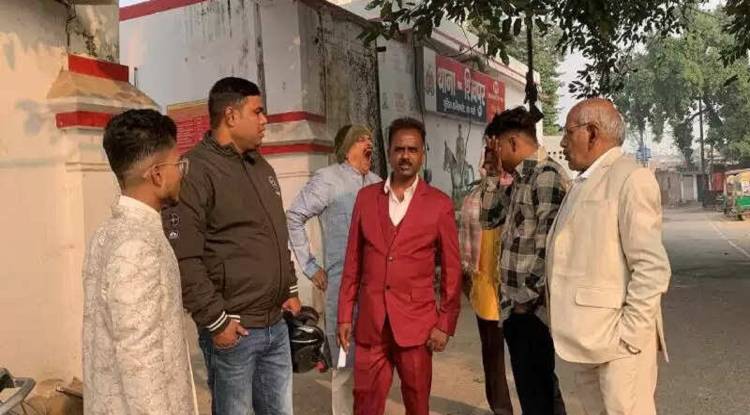 दहेज मांग पर दुल्हन ने मंडप में ही तोड़ी शादी, अपमान से आहत दुल्हन ने मंच पर ही लिया शादी तोड़ने का फैसला