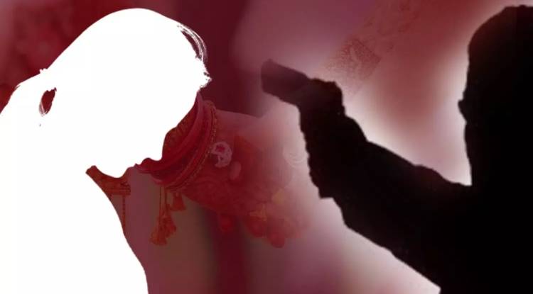 नोएडा में प्रेमी ने PG में घुसकर गर्लफ्रेंड की गोली मारकर हत्या, पिस्टल लहराते हुए फरार