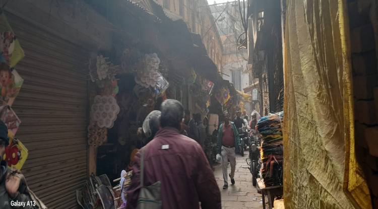 सो रहा प्रशासन और गला रेतने को तैयार कातिल चाइनीज मंझा ! 