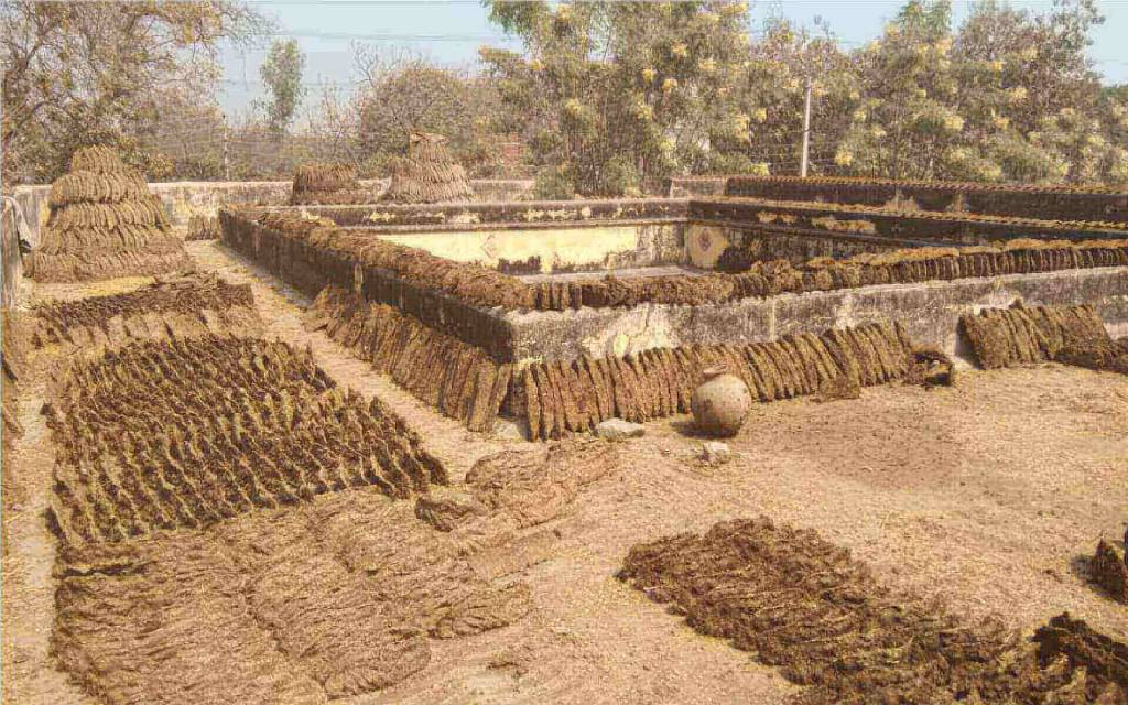 धर्मशालाओं पर ग्रामीणों का कब्जा, जानिए क्या है पूरा मामला
