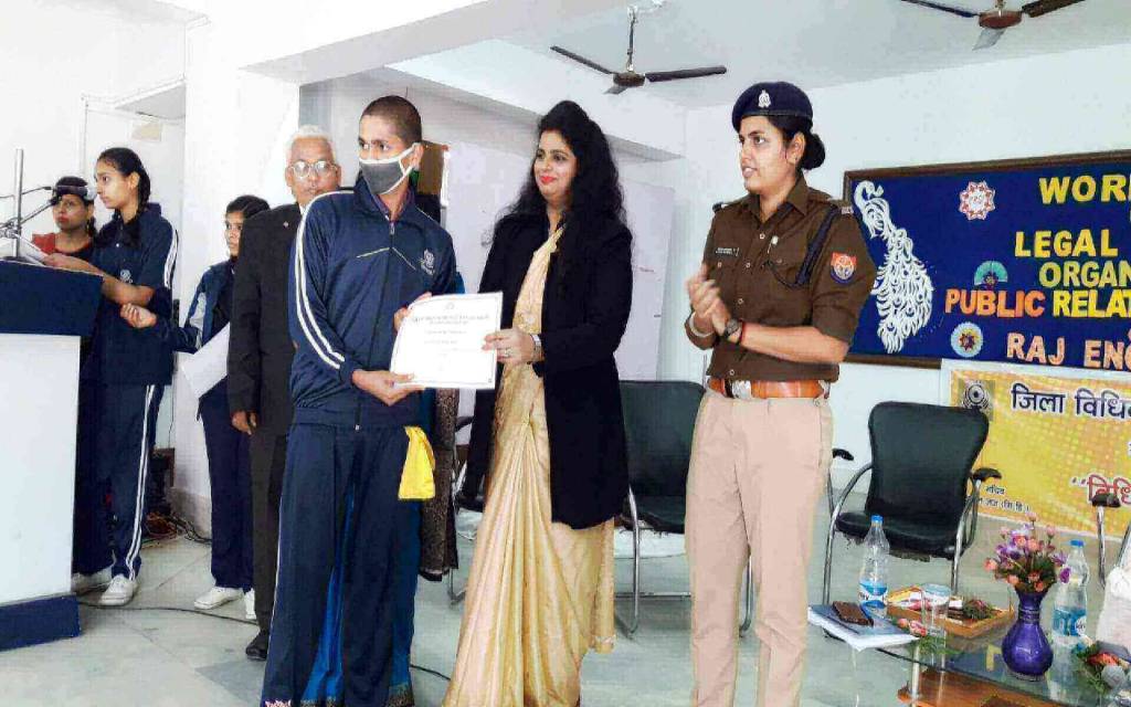 सशक्तिकरण जागरूकता कार्यक्रम का हुआ आयोजन