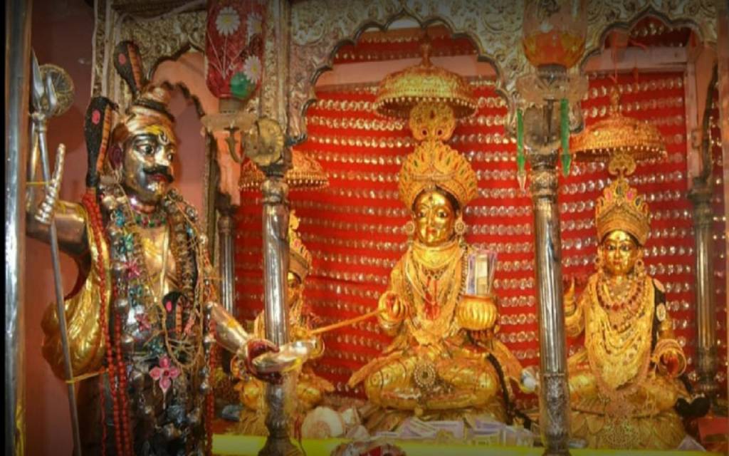 माता अन्नपूर्णा के दर पर उमड़ा आस्था का सैलाब