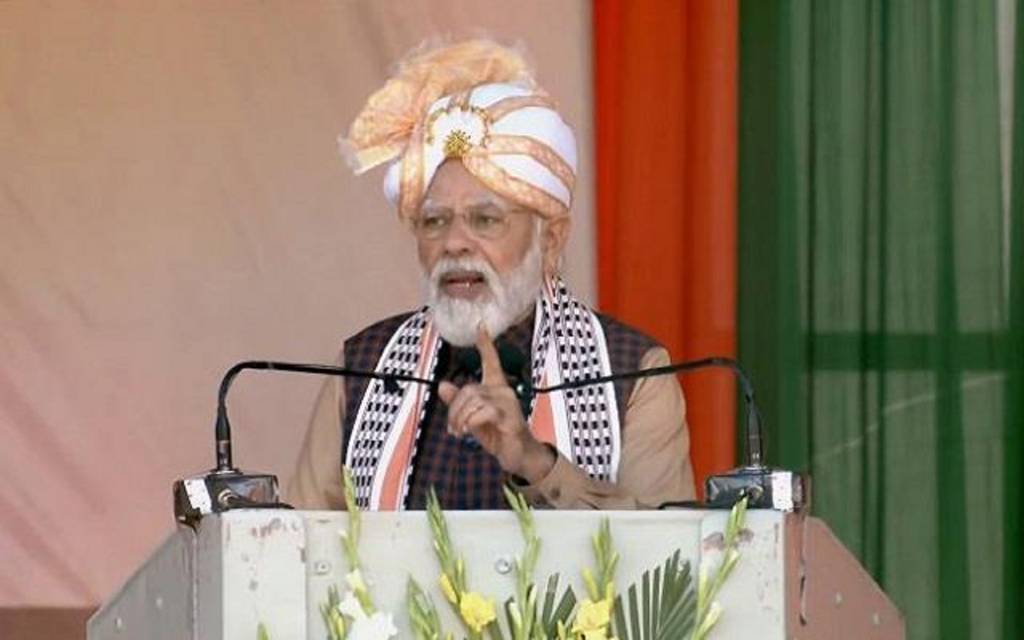 मणिपुर में बोले पीएम मोदी: कुछ लोग सत्ता पाने के लिए मणिपुर को फिर से अस्थिर करना चाहते हैं