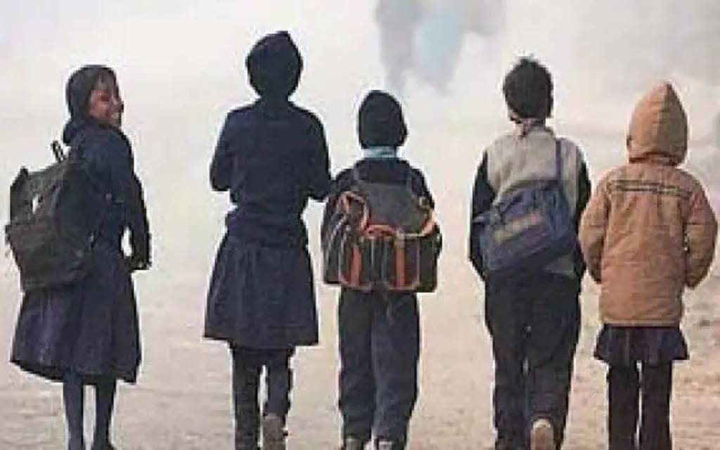 यूपी में 15 फरवरी तक स्कूल बंद, ऑनलाइन क्लास रहेंगी जारी
