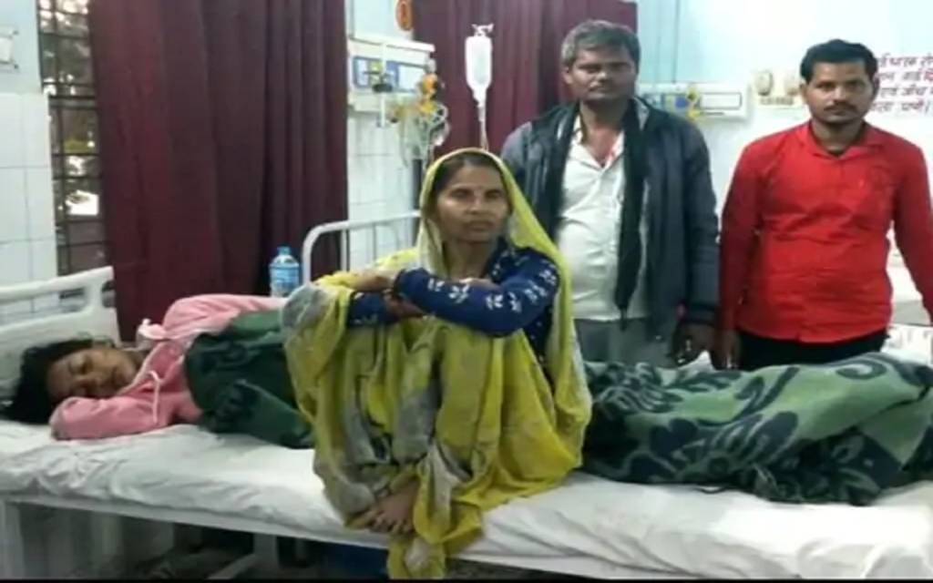 कोचिंग जा रही छात्रा को बदमाश ने जबरन बैठाया बाइक पर, चलती बाइक से कूदी युवती