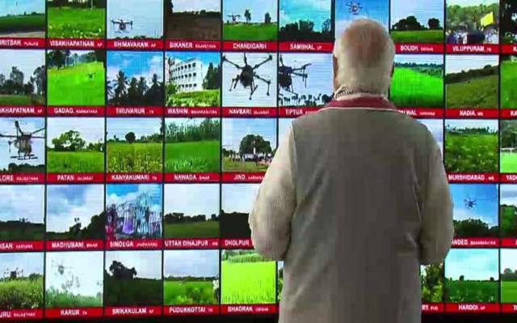 पीएम मोदी ने किया 100 'किसान ड्रोन' का उद्घाटन, बोले- कृषि क्षेत्र का नया अध्याय शुरू