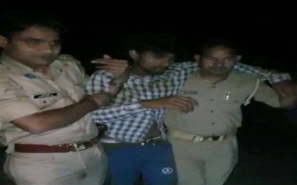 जौनपुर: पुलिस मुठभेड़ में गोली लगने से 25 हजार का इनामी बदमाश घायल, दो बदमाश फरार