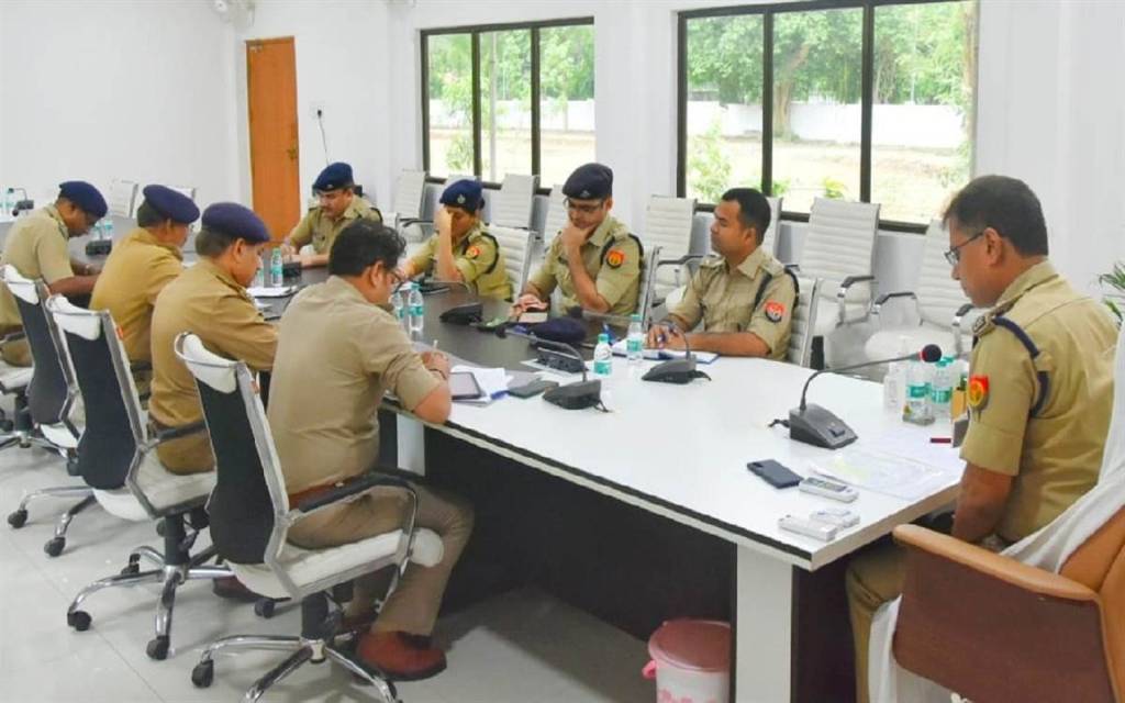 राष्ट्रपति के वाराणसी आगमन को लेकर पुलिस अलर्ट