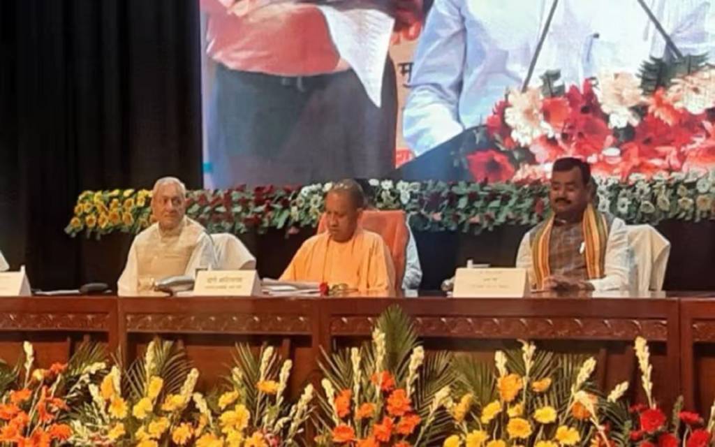 सीएम योगी ने 50.10 लाख गन्ना किसानों को प्रदान किए अंश प्रमाण पत्र