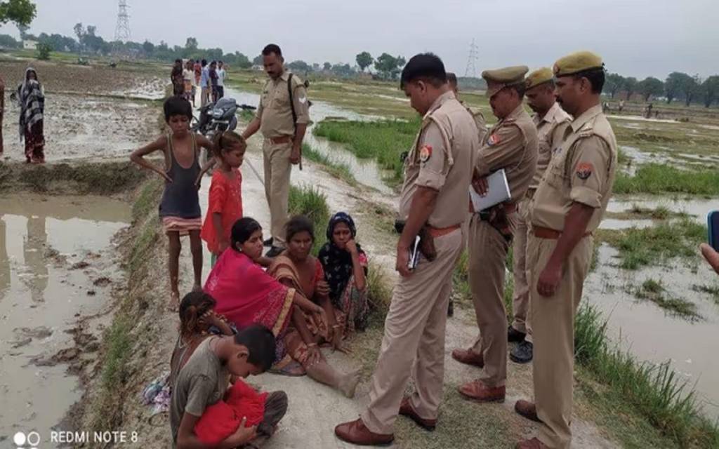 भदोही में लाठी- डंडा से पीटकर युवक की हत्या कर सड़क के किनारे फेंका शव, जांच में जुटी पुलिस