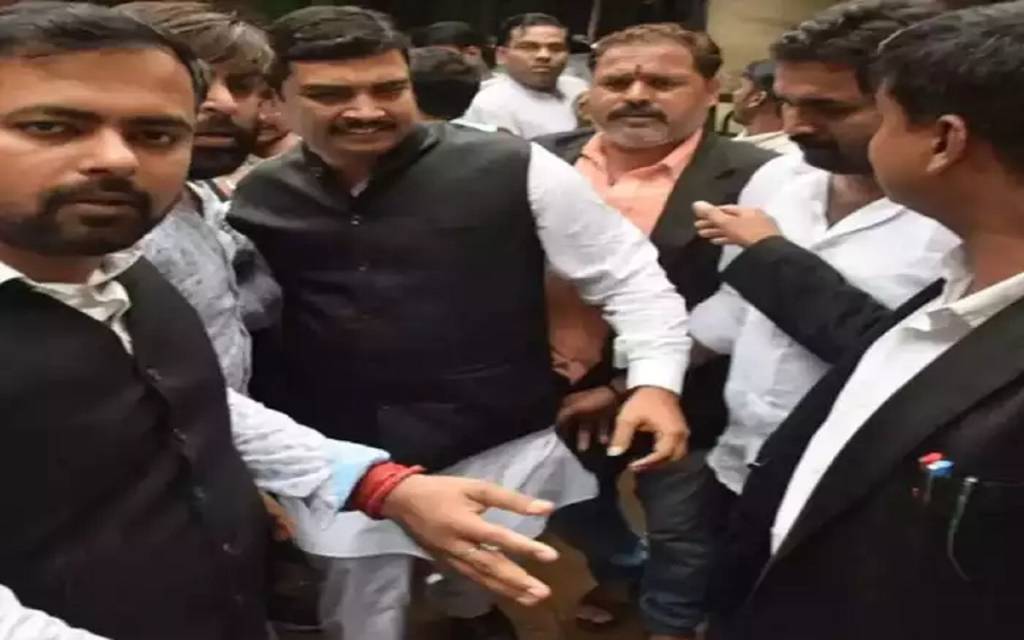 युवती से दुष्कर्म मामले में बसपा सांसद अतुल राय बरी, 2019 से चल रहा था केस