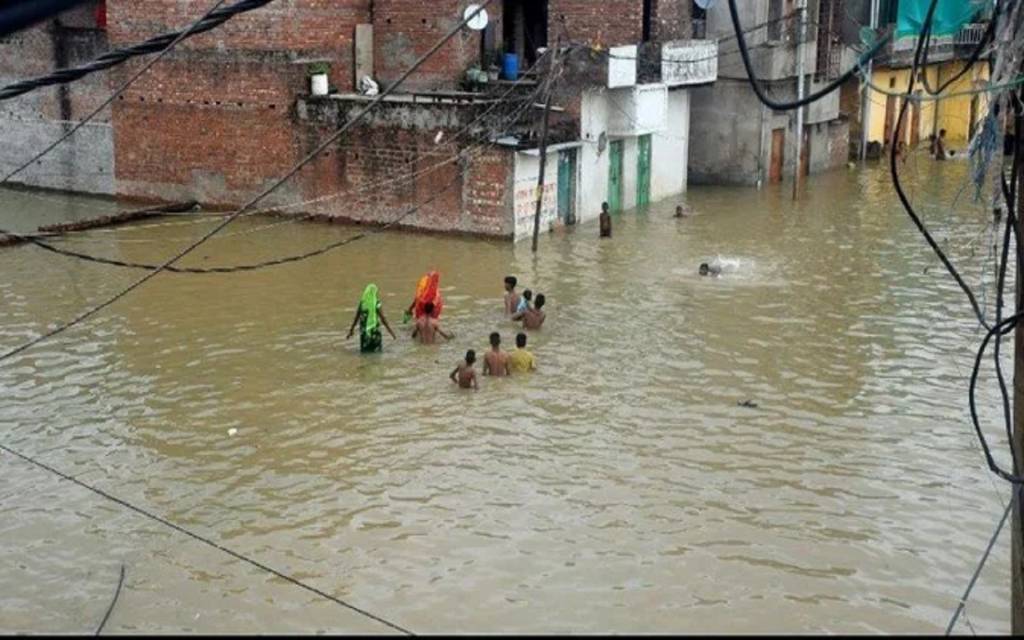 बाढ़ पीड़ित गर्भवती महिलाओं की होगी ख़ास देखभाल 