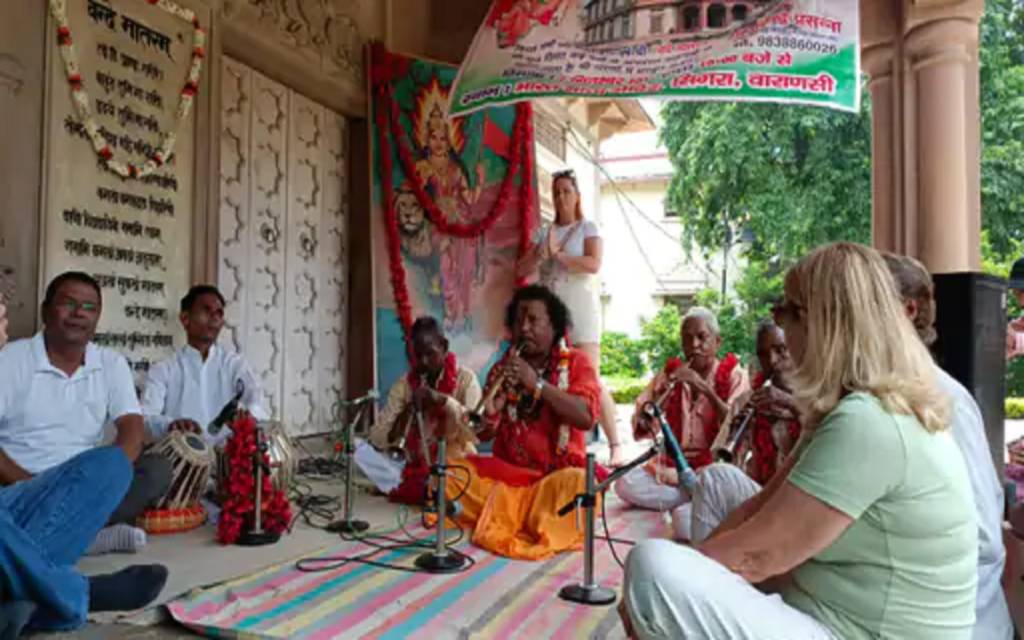 बनारस में शहनाई की मंगल धुन में गूंजा राष्ट्रीय गीत