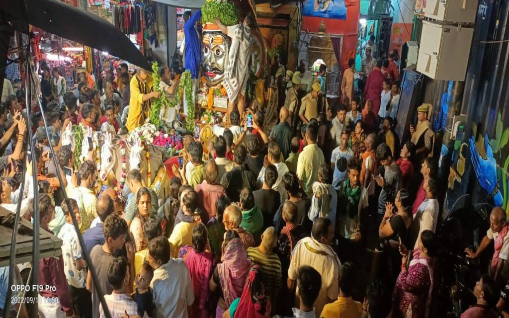 बाबा लाट भैरव बने दूल्हा, काशीवासी बने बाराती