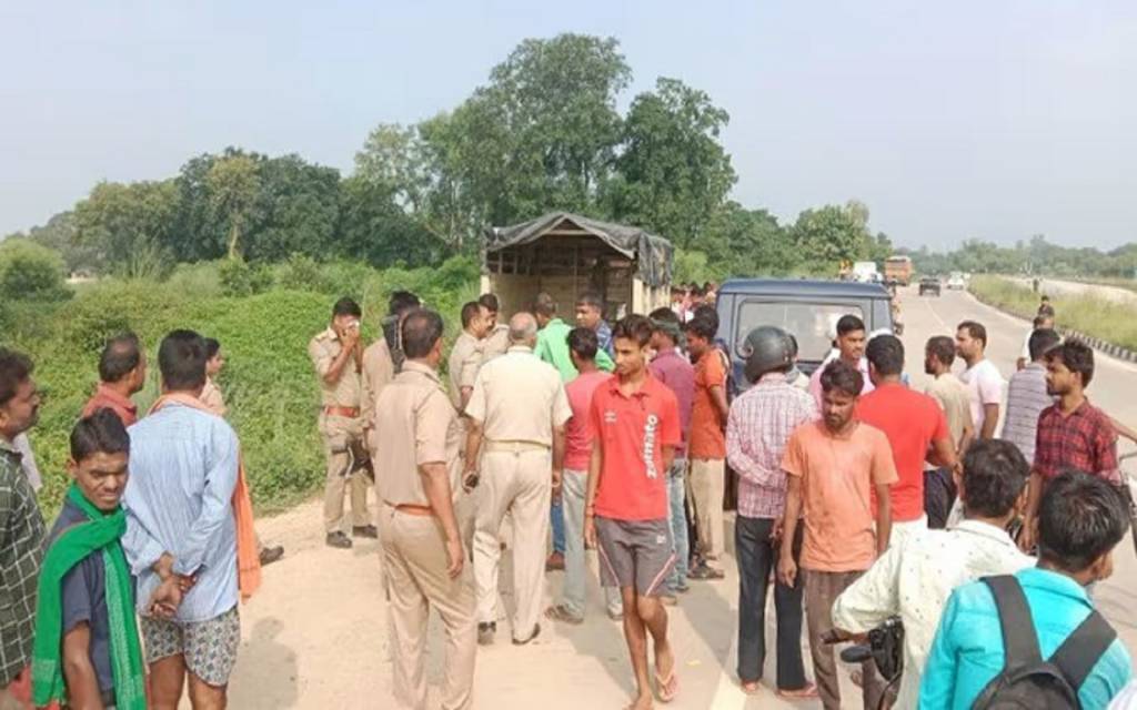 जौनपुर में एक महिला की हत्या कर जलाया शव, नहीं हो सकी शिनाख्त