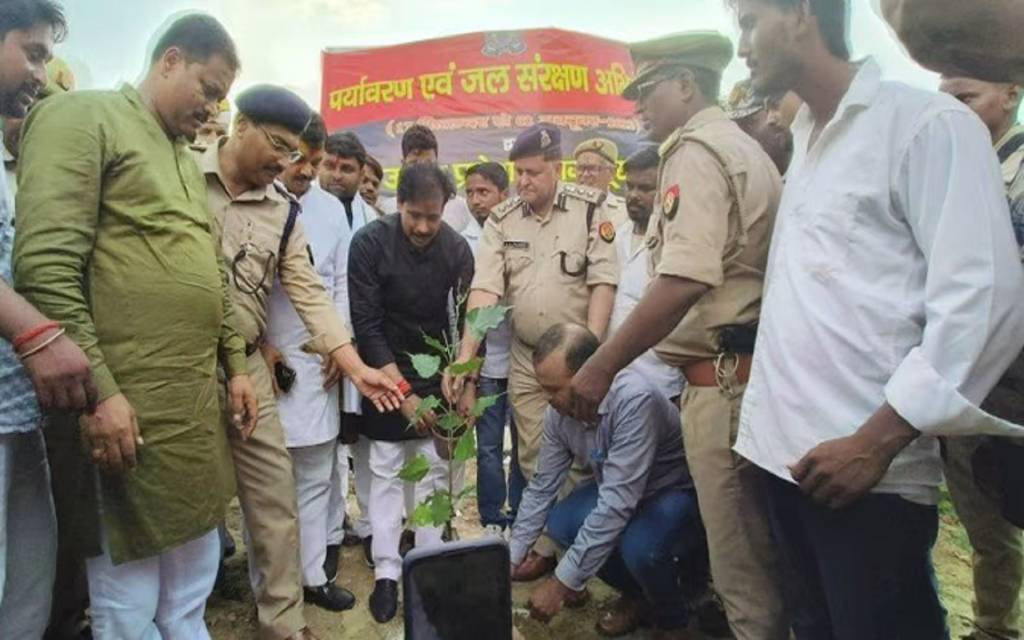 वाराणसी में मंत्री अनिल राजभर बोले- ओमप्रकाश राजभर जल्दी होंगे ऑल आउट