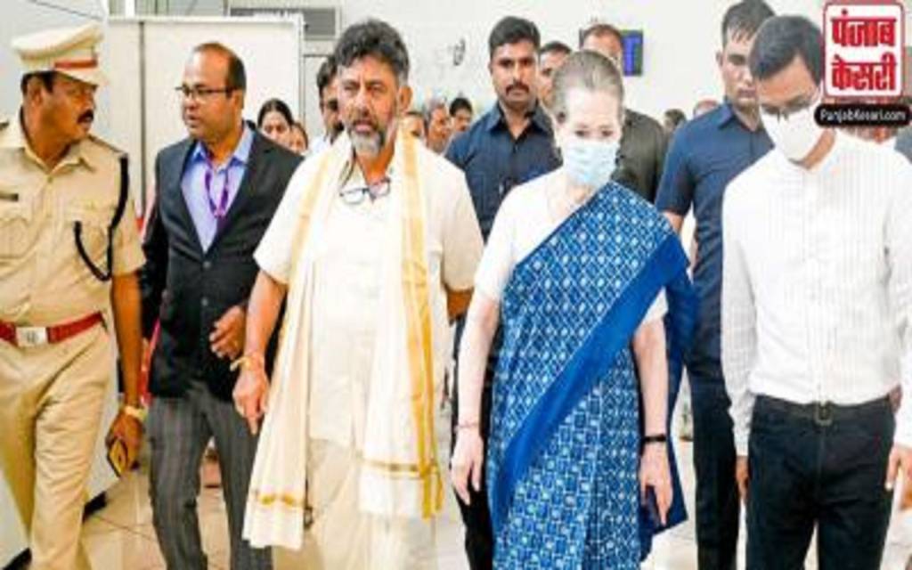 भारत जोड़ो यात्रा में हिस्सा लेने सोनिया गांधी पहुंची मैसूर, 6 अक्टूबर को होंगी शामिल