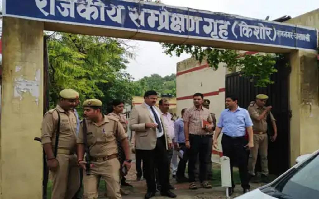 वाराणसी के रामनगर बाल संप्रेक्षण गृह से किशोर फरार, CCTV खंगाल रही पुलिस