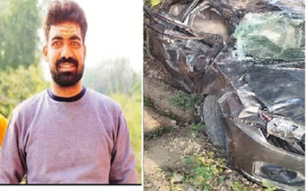 पेड़ से टकराई कार, बुझ गया घर का इकलौता चिराग