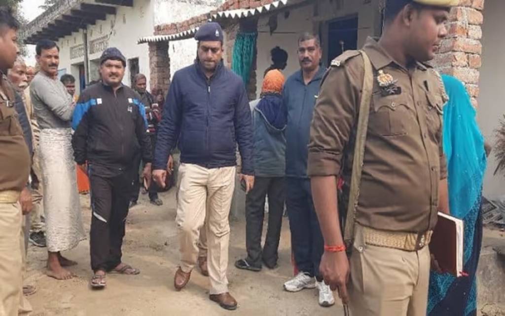 सनम तेरी कसम साथ जिएंगे साथ मरेंगे: शादी के 12-दिन बाद प्रेमिका ने प्रेमी संग किया सुसाइड,परिवार ने किया अंतिम संस्कार
