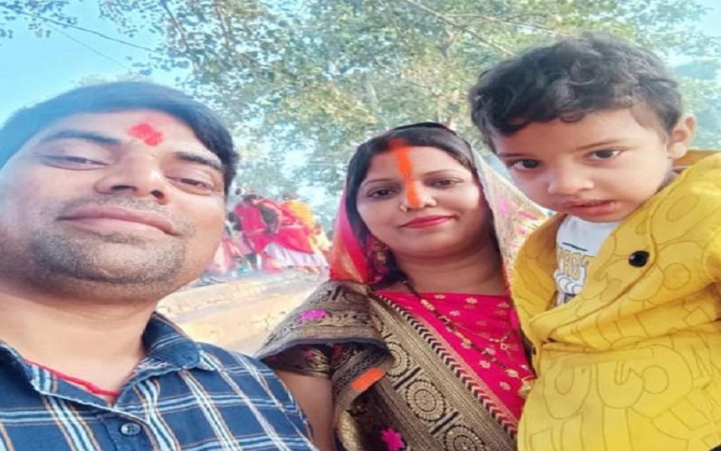 रेलवे आवास में मिला पति-पत्नी और बच्चे का संदिग्ध अवस्था में शव, पुलिस को पोस्टमार्टम रिपोर्ट का इंतज़ार