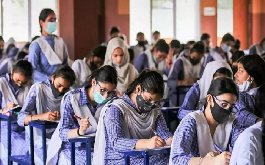 UP Board Exam: यूपी बोर्ड की प्रैक्टिकल और 10वीं व 12वीं की प्री-बोर्ड परीक्षाएं की तिथि घोषित 