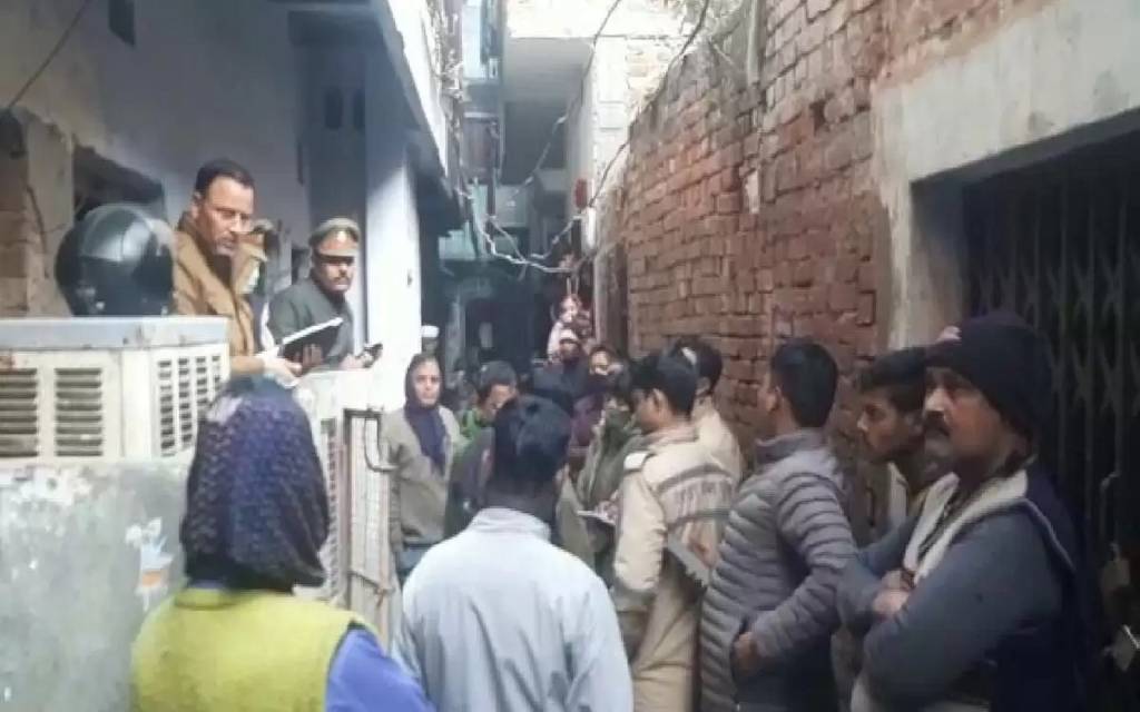 चेतगंज में बंद कमरे में पति-पत्नी का शव मिलने से सनसनी, जांच में जुटी पुलिस