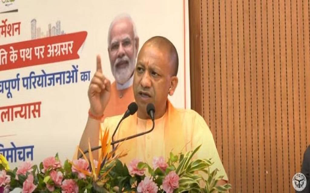 सफाई मित्रों को सम्मानजनक मानदेय के लिए गठित होगा बोर्ड, सीएम योगी का एलान
