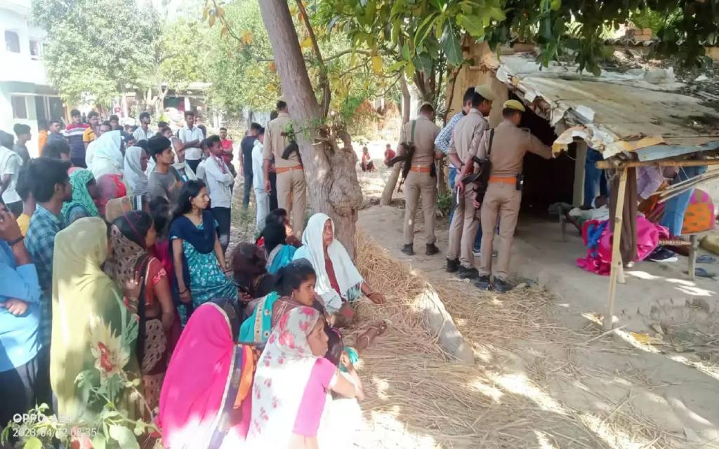 मड़ई में सो रहे बुजुर्ग की गले में सरिया घोपकर हत्या, क्षेत्र में फैली सनसनी
