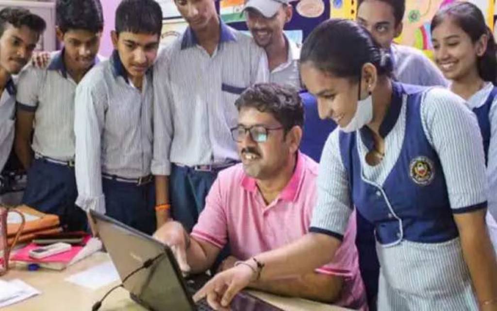 CBSE Board Result 2023: सीबीएसई बोर्ड कक्षा 12वीं का रिजल्ट आज घोषित, यहां जाकर करें चेक