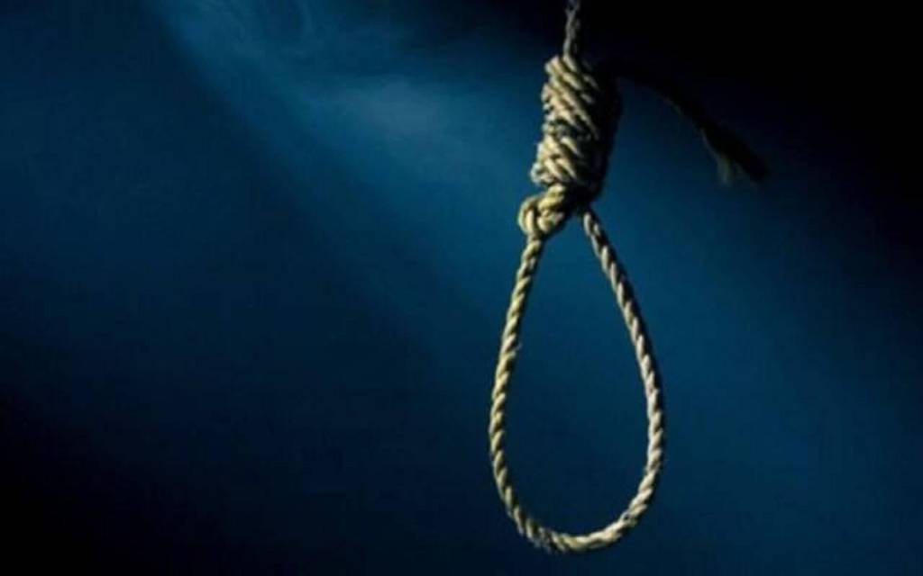 पत्नी से विवाद के बाद लकड़ी के कारीगर ने लगाई फांसी, मचा कोहराम