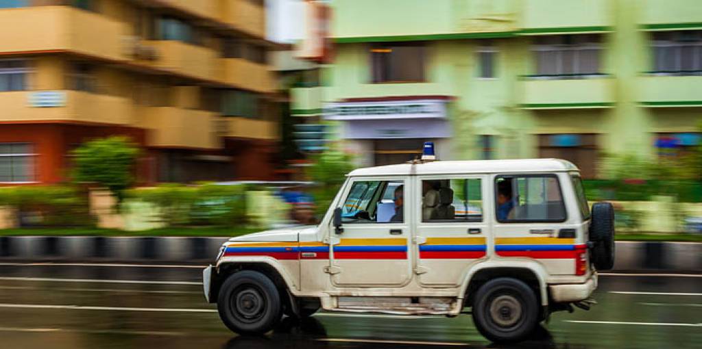 यूपी पुलिस का एक्शन: 50 हजार का शातिर बदमाश झारखंड में अरेस्ट