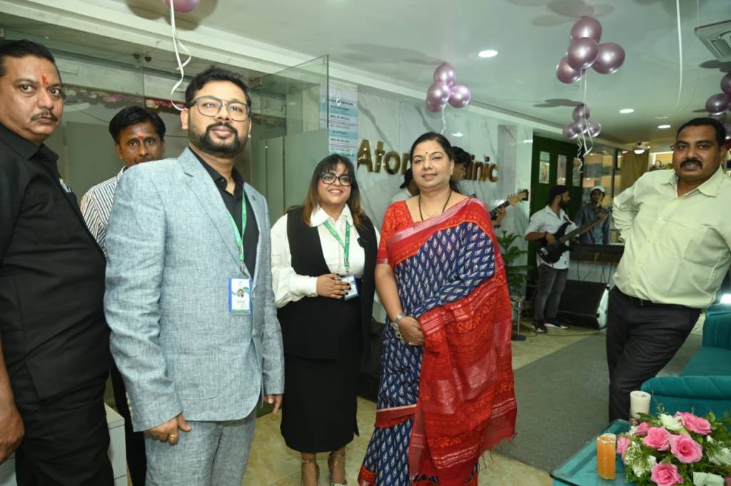 युवतियों की पहली पसंद एटॉमिक ब्यूटी क्लिनिक....अपनी बेहतरीन सेवाओं के दम पर बनारस में खूबसूरती के क्षेत्र में नया कीर्तिमान स्थापति कर रहीं डॉ. स्नेहा..