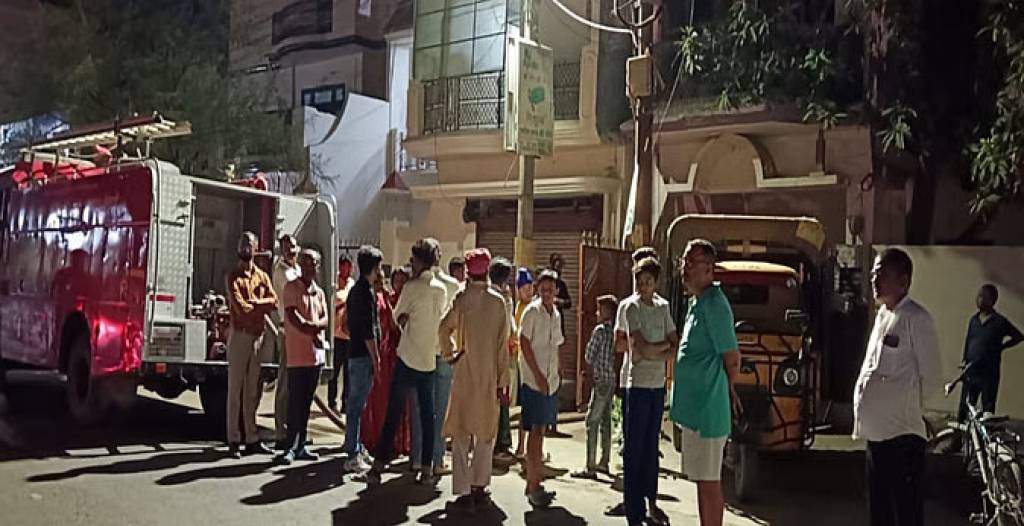 एसी में शॉर्ट सर्किट से लगी आग, जिंदा जल गया युवक- रहें सतर्क- बरतें ये सावधानियां