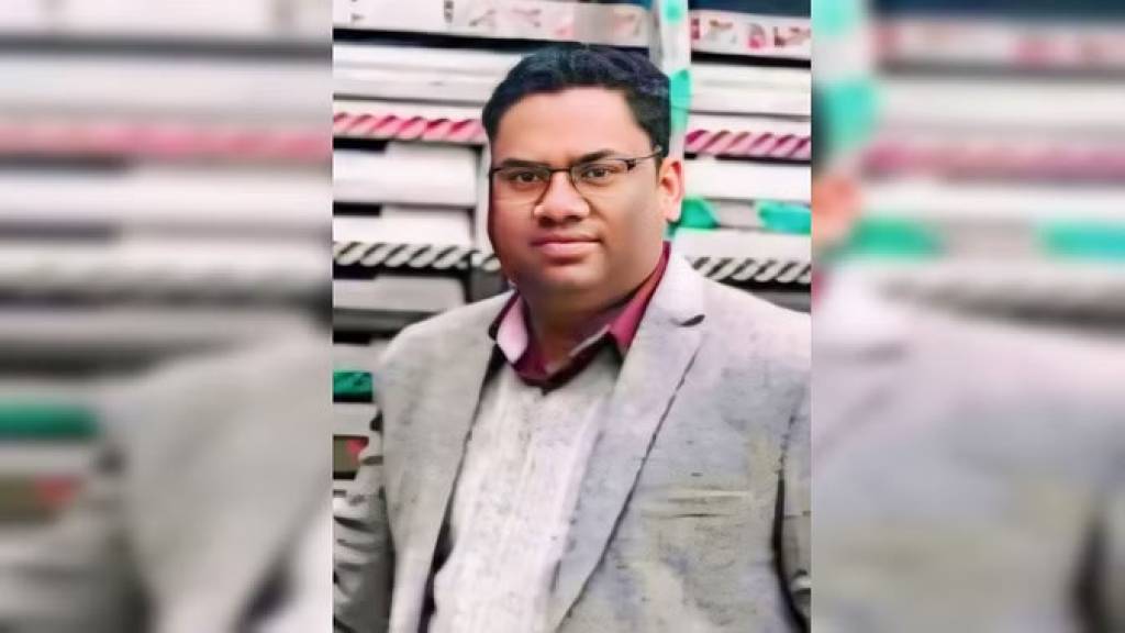 मार्केटिंग इंस्पेक्टर की ट्रेन से कटकर मौत, ट्रेन पर चढ़ते समय पैर फिसलने से आए गाड़ी के नीचे