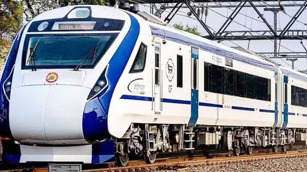 वाराणसी-नई दिल्ली के बीच चलेगी 20 कोच की पहली वंदे भारत ट्रेन