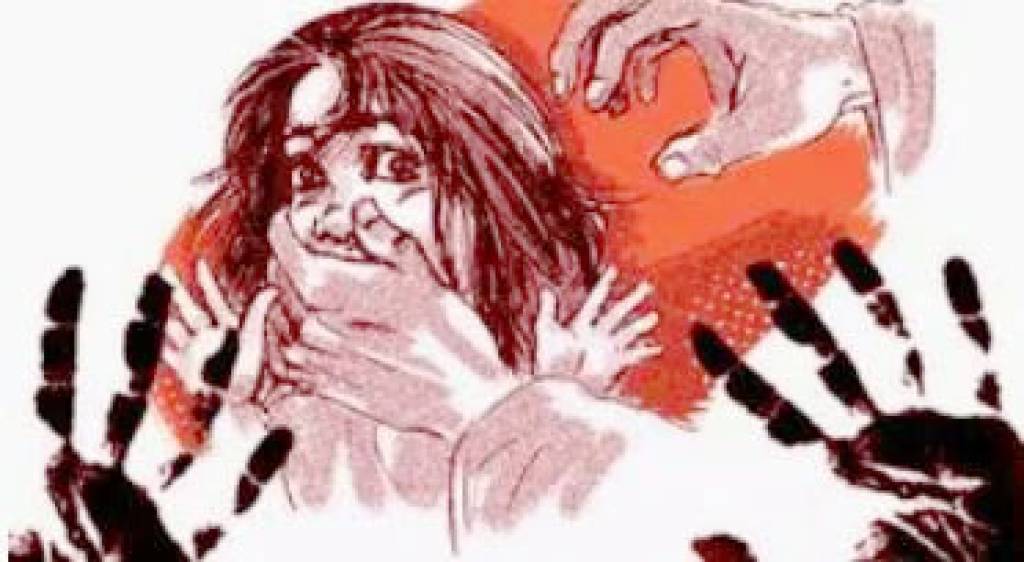 पिता ने बेटी से किया दुष्कर्म, मां की तहरीर पर मुकदमा दर्ज