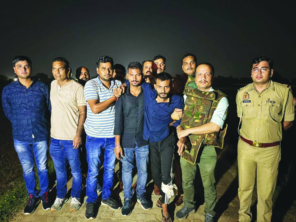 पुलिस मुठभेड़ में दबोचा गया 25 हजार का इनामी बदमाश